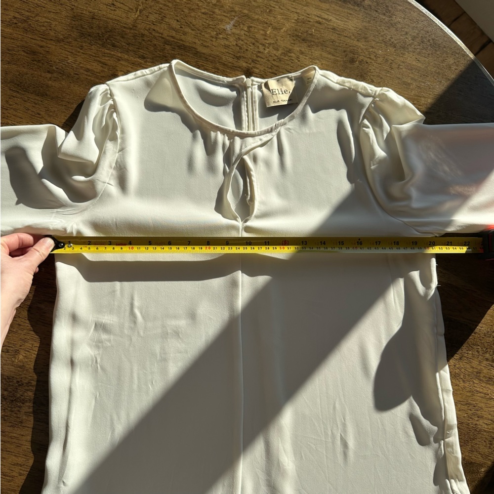 Elie Tahari Cream Keyhole Blouse - Picture 7 of 7